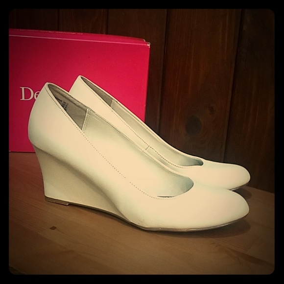 dexter wedge shoes
